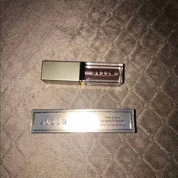 Stila | Makeup | New Stila Glitter Glow Highlighter Kitten | Poshmark